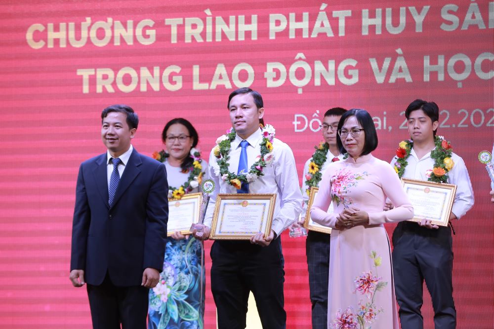 Dẫn đầu giải thưởng tại Chương trình Phát huy sáng kiến, sáng tạo trong lao động và học tập tỉnh Đồng Nai năm 2023