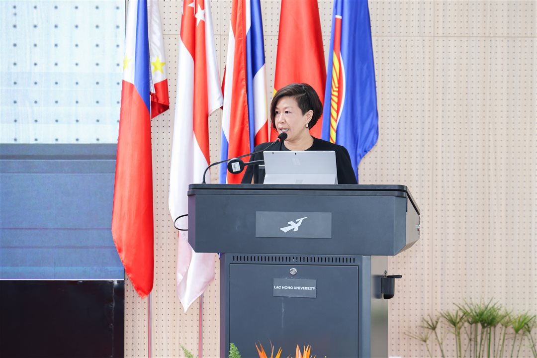 Chủ tịch LHU